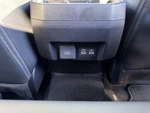Certified 2025 Toyota Tacoma Limited image 23