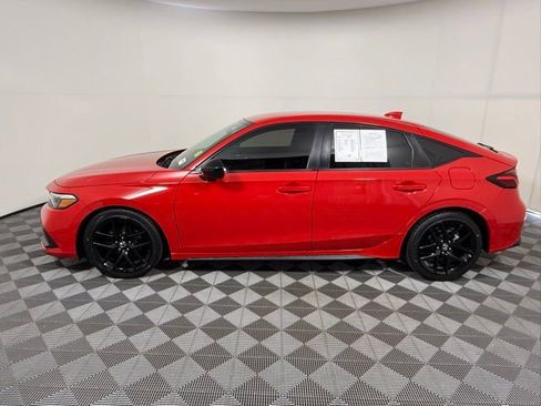 Used 2022 Honda Civic Sport image 3