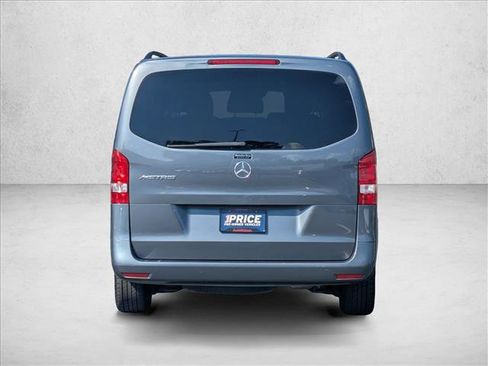 Used 2016 Mercedes-Benz Metris Passenger image 7