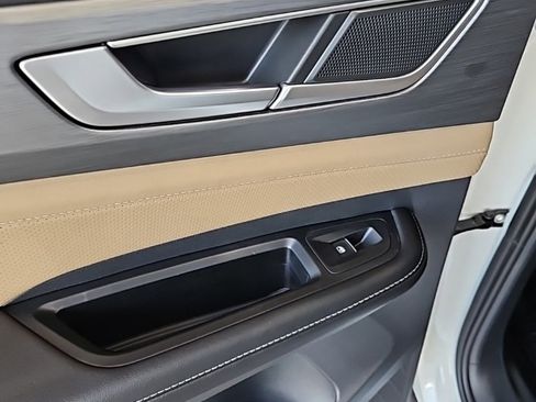 New 2026 Volkswagen Atlas Cross Sport SE image 22