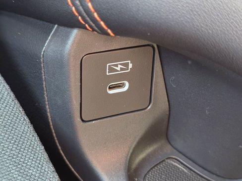 Used 2026 Honda HR-V Sport image 32
