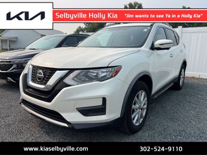 Used 2018 Nissan Rogue SV w/ Sun & Sound Touring Package