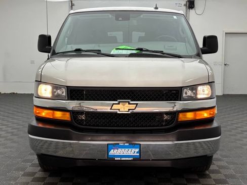 Used 2019 Chevrolet Express 2500 RWD image 5