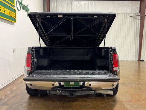 Used 2005 Ford F350 Lariat RWD image 35