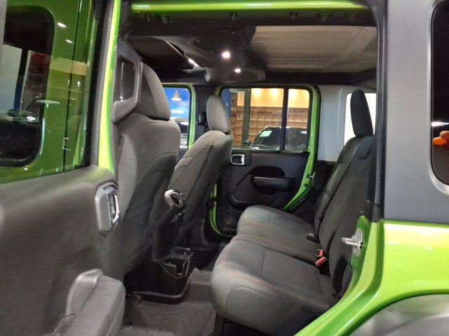 Used 2025 Jeep Wrangler Unlimited Sport AWD/4WD image 18
