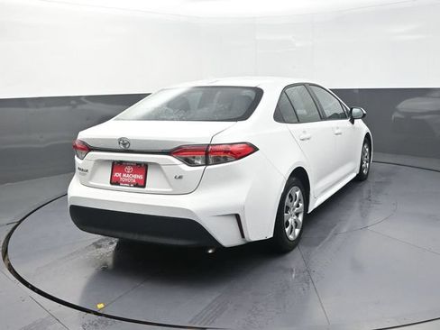 Used 2024 Toyota Corolla LE FWD image 8