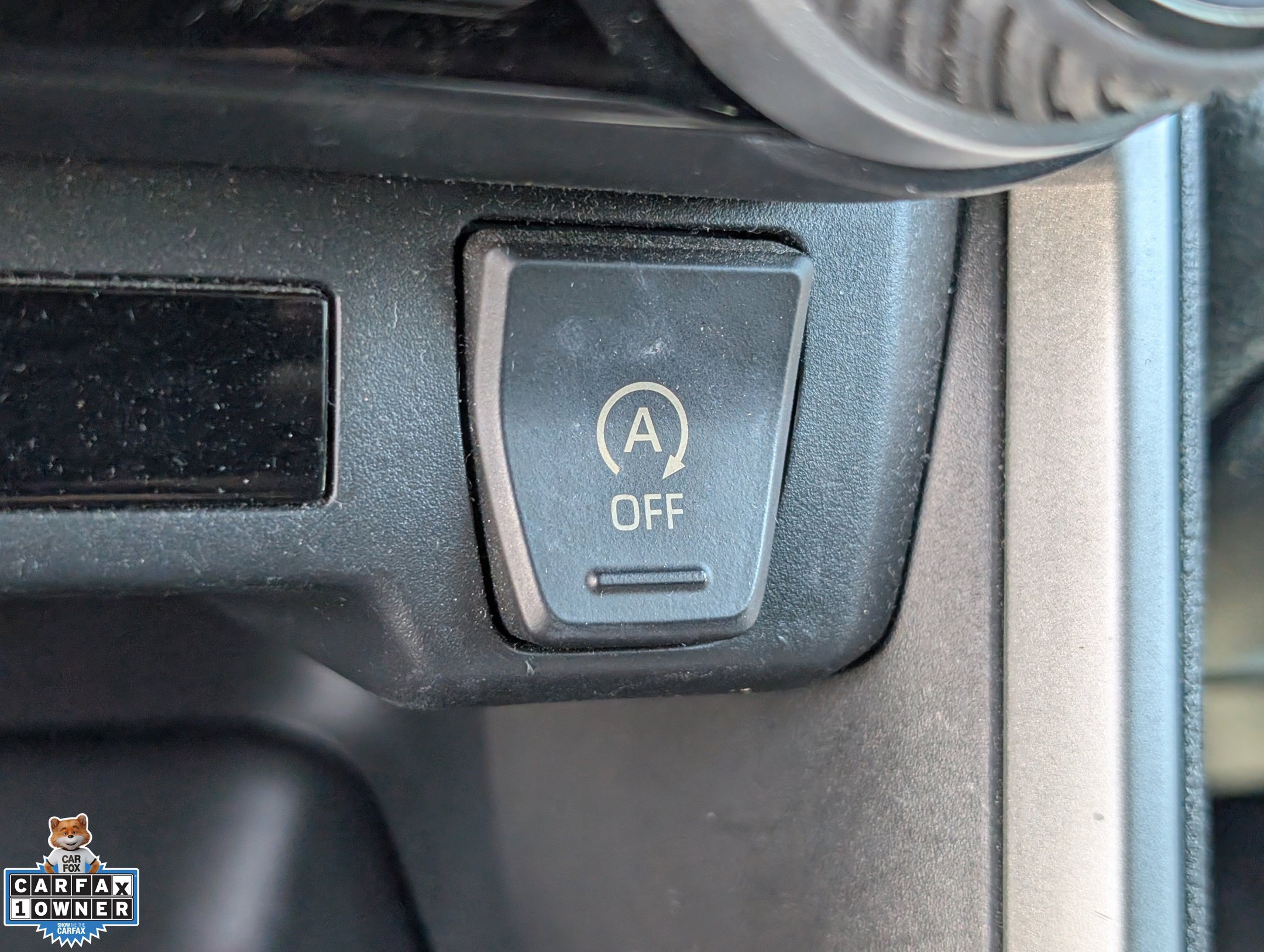 Used 2022 Toyota RAV4 XLE AWD/4WD image 25