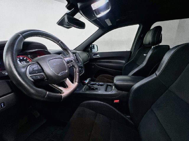 Used 2018 Dodge Durango SRT w/ Technology Group AWD/4WD image 17