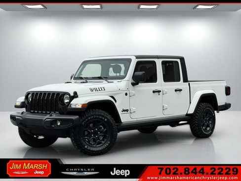 Used 2023 Jeep Gladiator Sport AWD/4WD image 1
