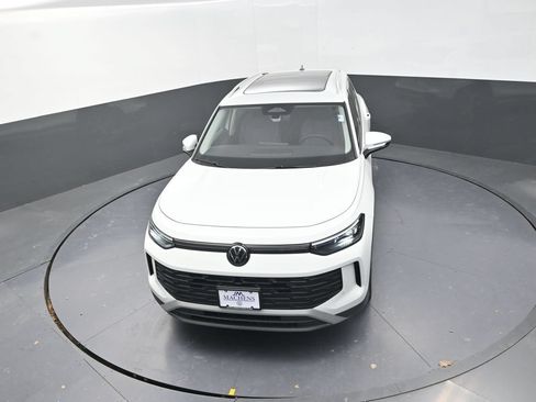 New 2026 Volkswagen Tiguan SE AWD/4WD image 14