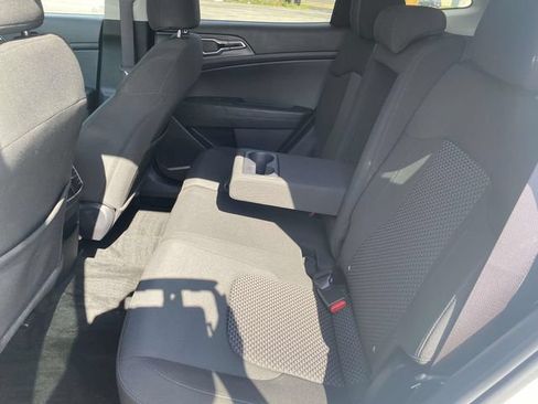 Used 2023 Kia Sportage LX FWD image 10