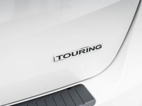 New 2026 Honda Odyssey Touring image 7