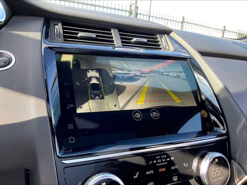 Used 2024 Jaguar E-PACE R-Dynamic SE image 23