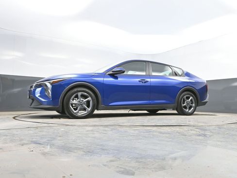 Used 2025 Kia K4 LXS image 34