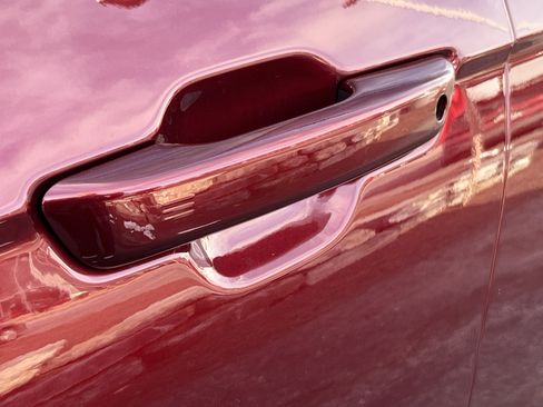 Used 2025 Jeep Grand Cherokee Laredo X w/ Luxury Tech Group I image 12