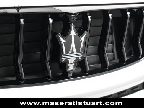 New 2024 Maserati Levante GT Ultima image 15