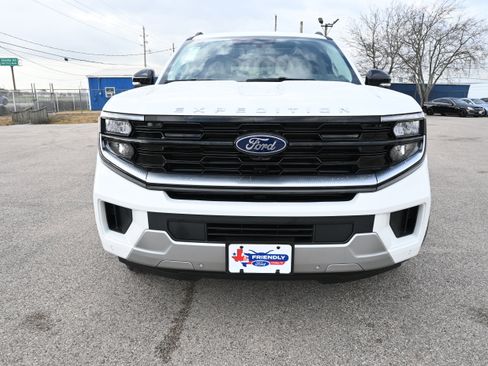 New 2026 Ford Expedition Platinum image 10