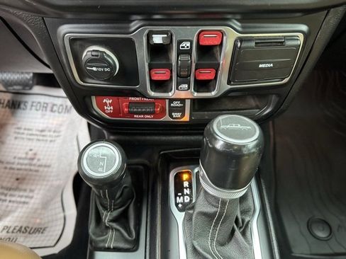 Used 2020 Jeep Gladiator Rubicon image 22
