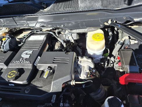 Used 2019 RAM 2500 Big Horn AWD/4WD image 8