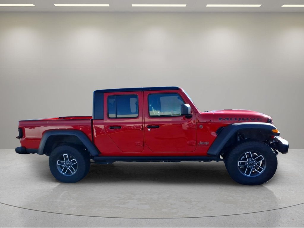 Used 2026 Jeep Gladiator Mojave AWD/4WD image 2