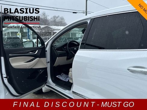 Used 2022 Buick Enclave Avenir image 12