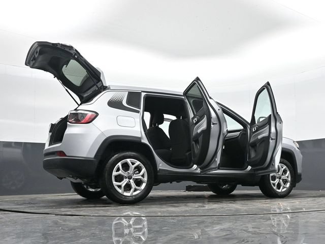 Used 2025 Jeep Compass Sport w/ Mopar Graphics Package AWD/4WD image 51