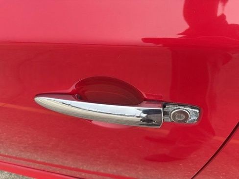 Used 2018 Nissan Sentra SR w/ Premium Package (P02) image 18