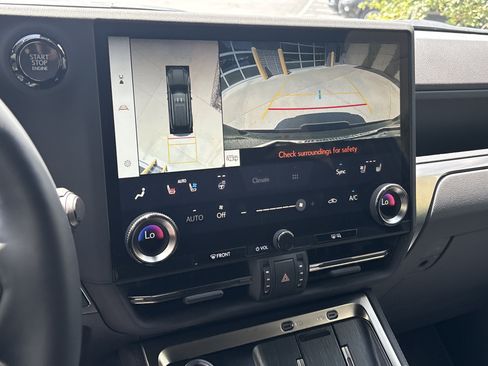 Used 2024 Lexus GX 550 AWD/4WD image 25
