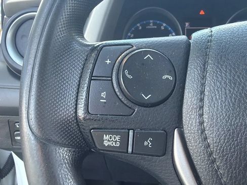 Used 2017 Toyota RAV4 LE AWD/4WD image 18
