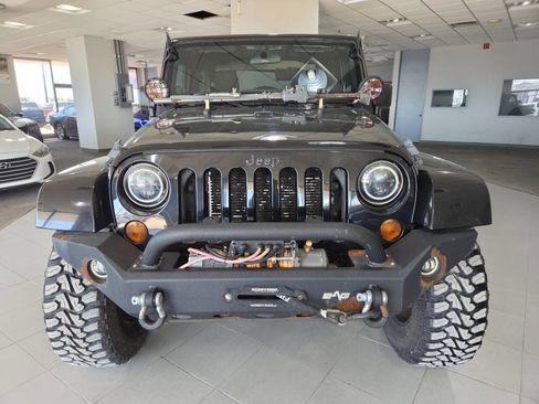 Used 2012 Jeep Wrangler Sahara w/ Dual Top Group AWD/4WD image 2