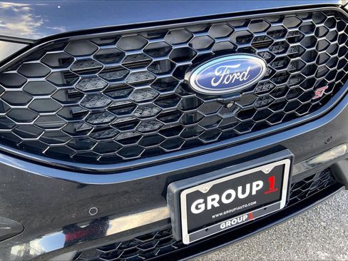 Used 2019 Ford Edge ST w/ Equipment Group 401A image 28