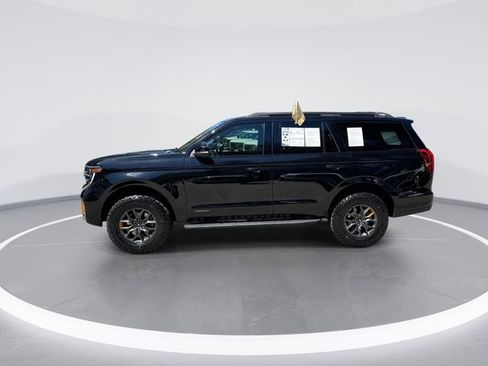 Used 2025 Ford Expedition Tremor AWD/4WD image 5
