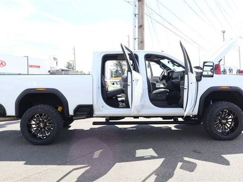 Used 2024 GMC Sierra 2500 AT4X AWD/4WD image 46