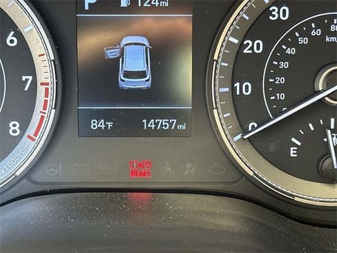 Used 2022 Hyundai Venue SE w/ Cargo Package image 11