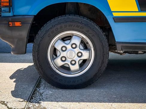 Used 1995 Land Rover Discovery AWD/4WD image 5