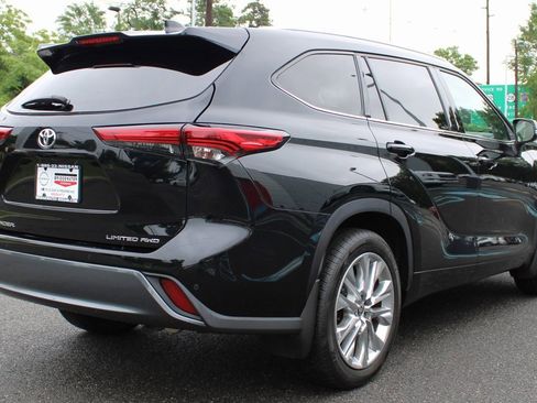 Used 2021 Toyota Highlander Limited image 6
