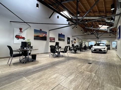 New 2026 Toyota Corolla LE FWD image 32