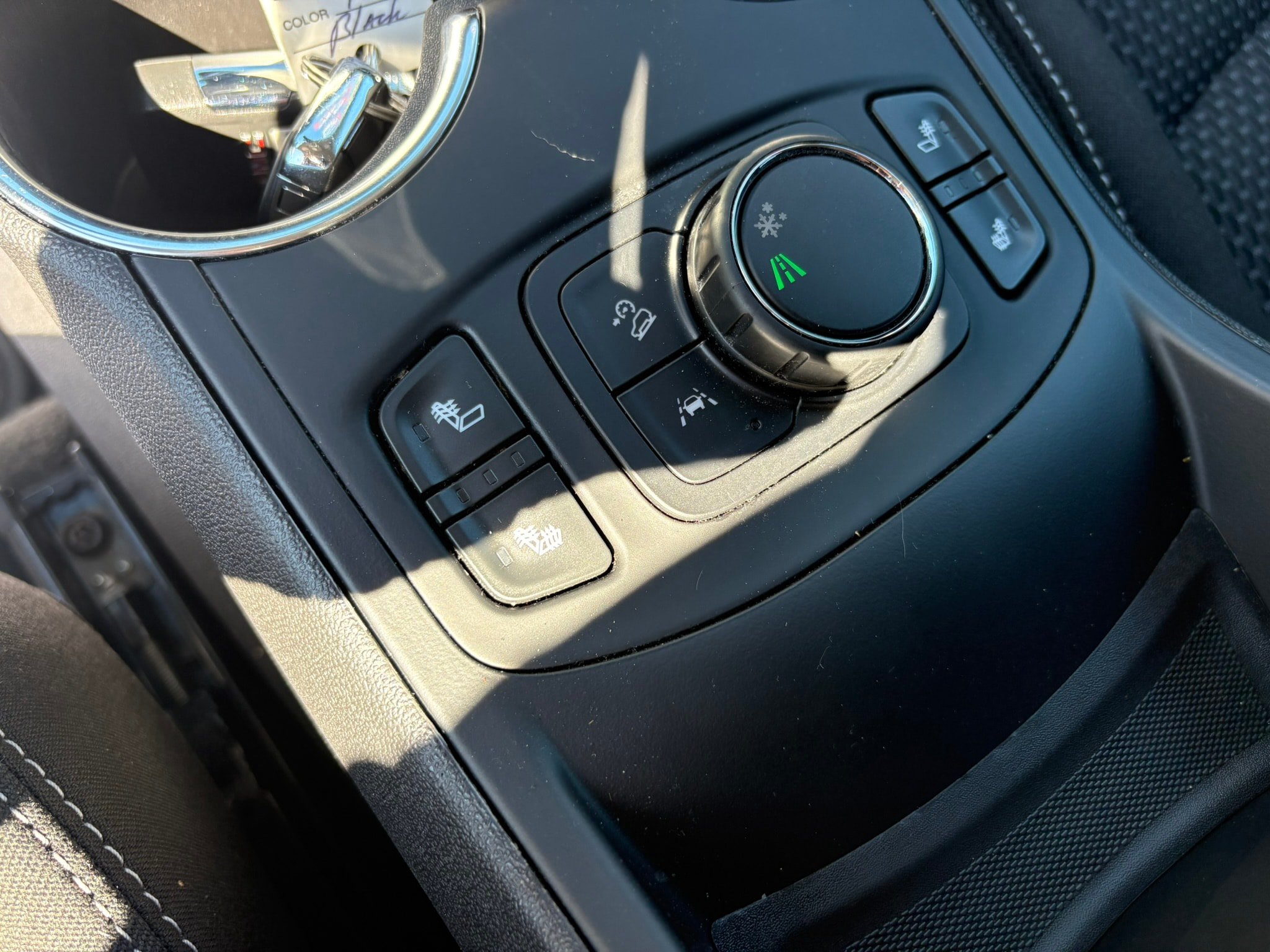 Used 2023 GMC Terrain SLE w/ Driver Convenience Package FWD image 26