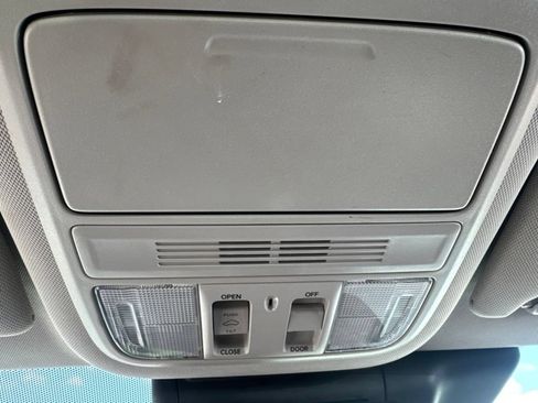Used 2018 Honda Accord EX-L image 38