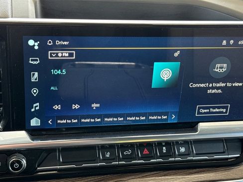 Used 2024 Chevrolet Silverado 2500 LT w/ Convenience Package image 27