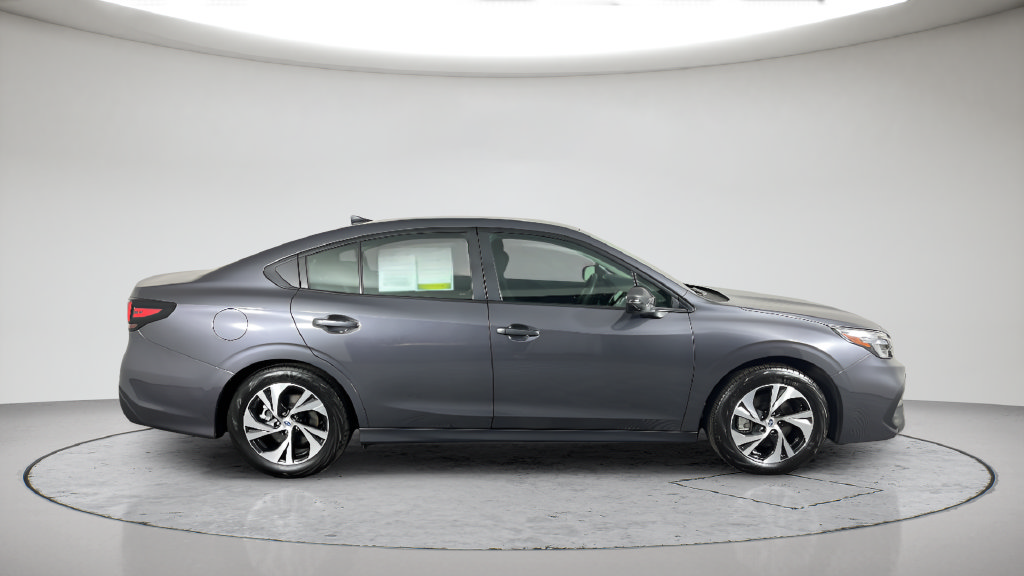 Used 2025 Subaru Legacy Premium AWD/4WD image 7