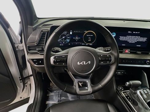 Certified 2025 Kia Sportage X-Pro Prestige AWD/4WD image 11