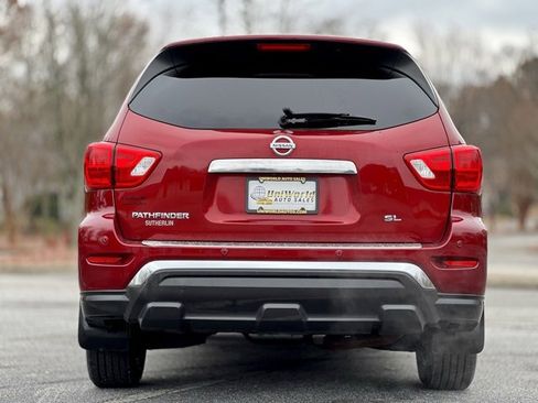 Used 2018 Nissan Pathfinder SL image 7