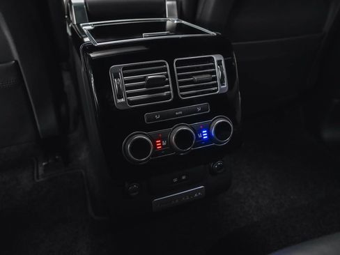 Used 2016 Land Rover Range Rover Long Wheelbase Supercharged image 36