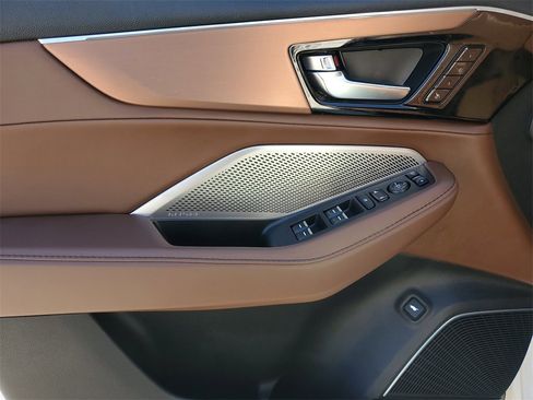 Certified 2023 Acura MDX FWD w/ Technology Package image 20