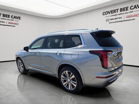 Used 2023 Cadillac XT6 Premium Luxury w/ Technology Package image 7