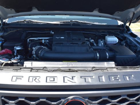 Used 2022 Nissan Frontier PRO-4X AWD/4WD image 8