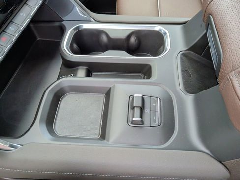 New 2026 GMC Sierra 2500 Denali w/ Denali Reserve Package image 32