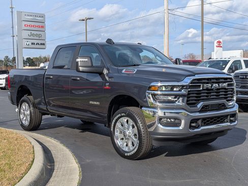 New 2026 RAM 2500 Big Horn AWD/4WD image 3