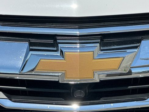 Used 2026 Chevrolet Equinox LT FWD image 39